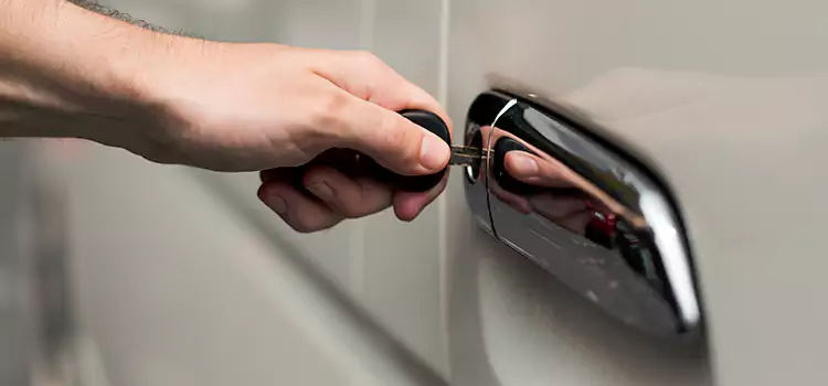 Why Choose Our Auto Locksmith Team in Nogales, AZ?